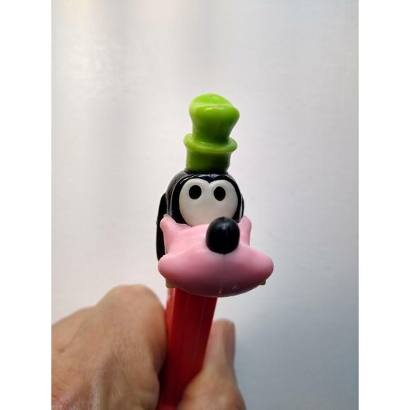 Vintage Goofy Pez Dispenser - Red Stem Black Head Green Hat Hungary Clean - Picture 6 of 6